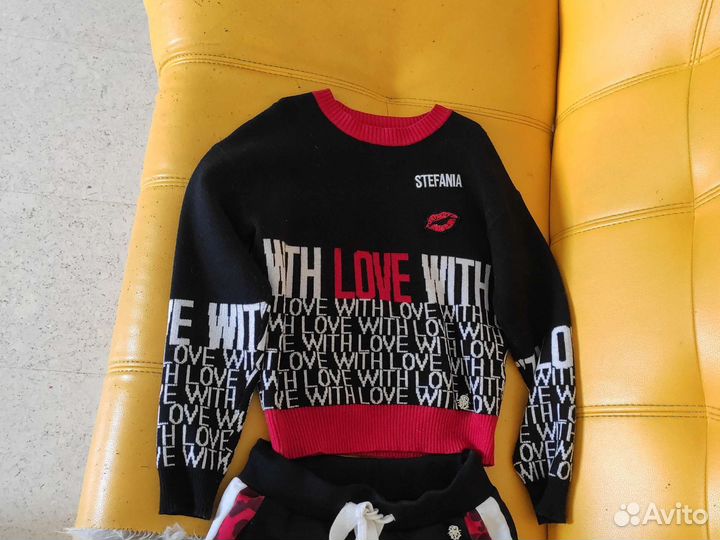 Спортивный костюм для девочки р. 134