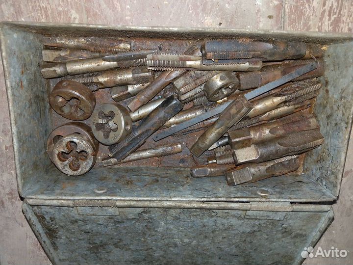 Метчики и плашки СССР