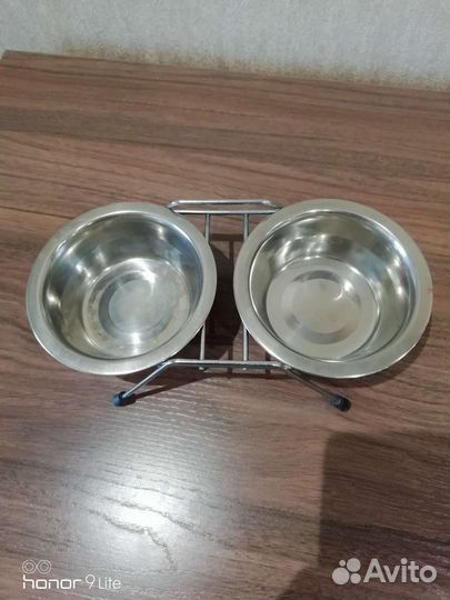 Миска для собак и кошек