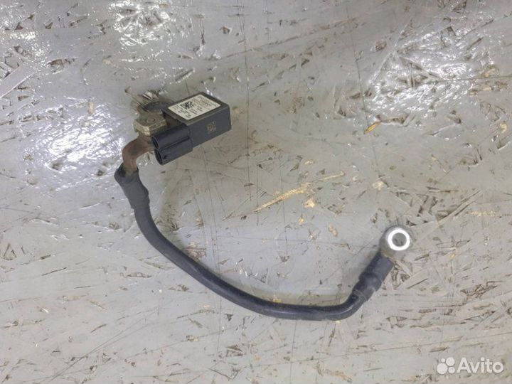 Клемма акб Mercedes E-Class W212 2.1D 2012