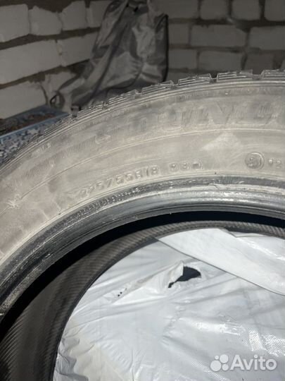 Dunlop Graspic DS3 235/60 R18 98Q