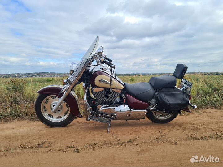 Suzuki Intruder 1500 LC