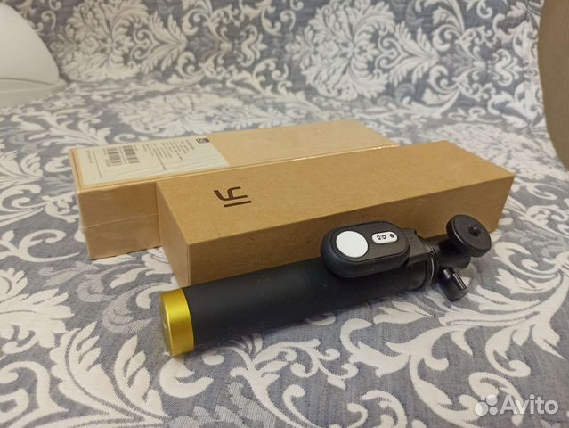 Монопод с пультом (селфи-палка) Xiaomi Yi Sel