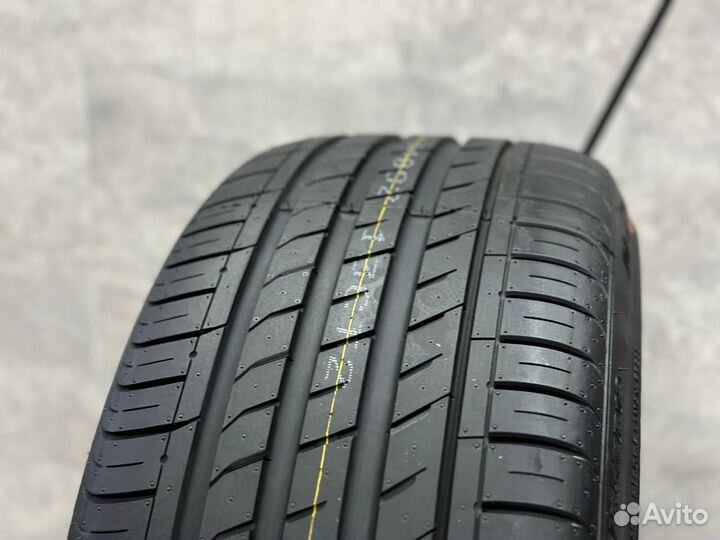 Nexen N'Fera SU1 245/40 R17 95W