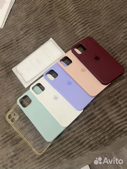 Чехлы на телефон iPhone 12