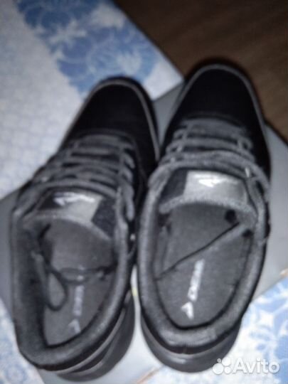 Кроссовки 39 размер