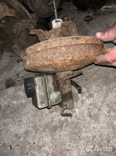 Вакумник+гтц Volkswagen Golf 2