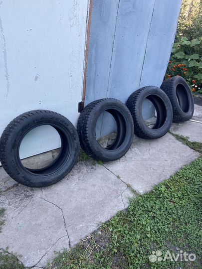 Pirelli Ice Zero FR 205/55 R16