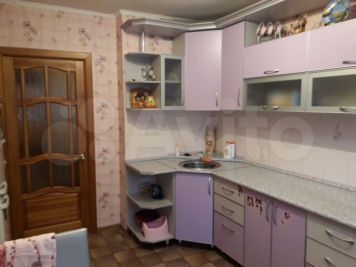 3-к. квартира, 85 м², 8/9 эт.