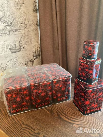 Набор банок для сыпучих продуктов и специй