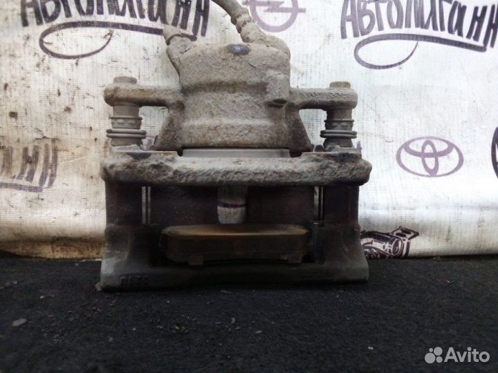 Суппорт передний левый Nissan Terrano H4MD438 2016