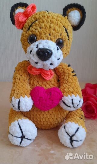 Вязаная плюшевая игрушка Тигренок