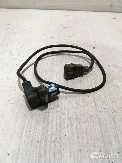 Датчик положения коленвала Ауди A8 D2 2.8 ACK