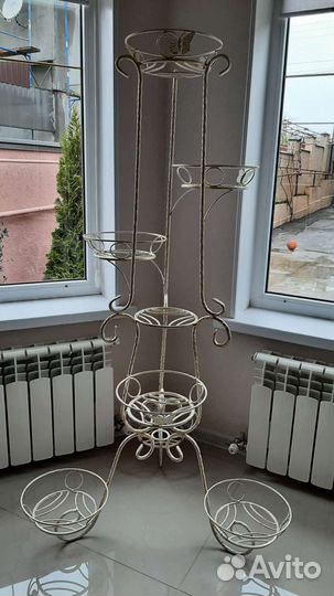 Подставка под цветы