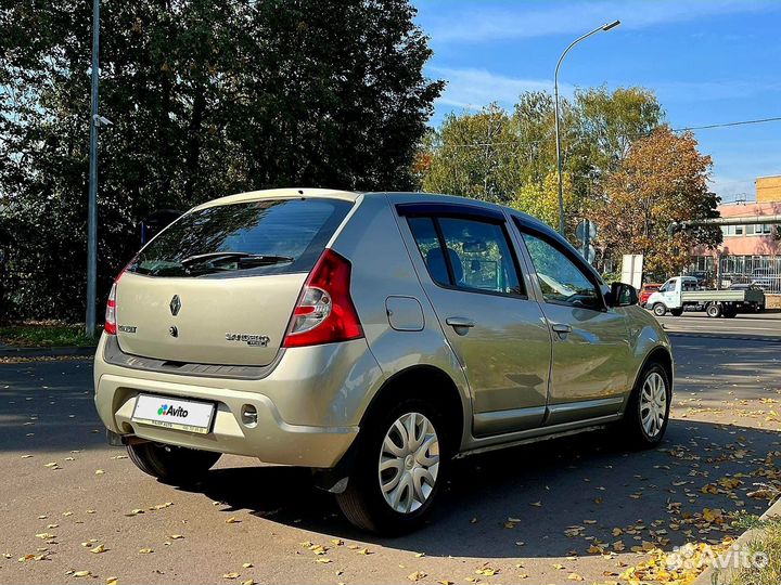 Renault Sandero 1.6 AT, 2011, 133 450 км