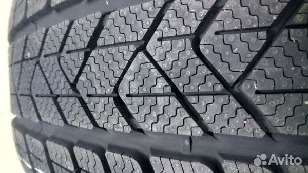 Pirelli Winter Sottozero 3 225/45 R18 95H
