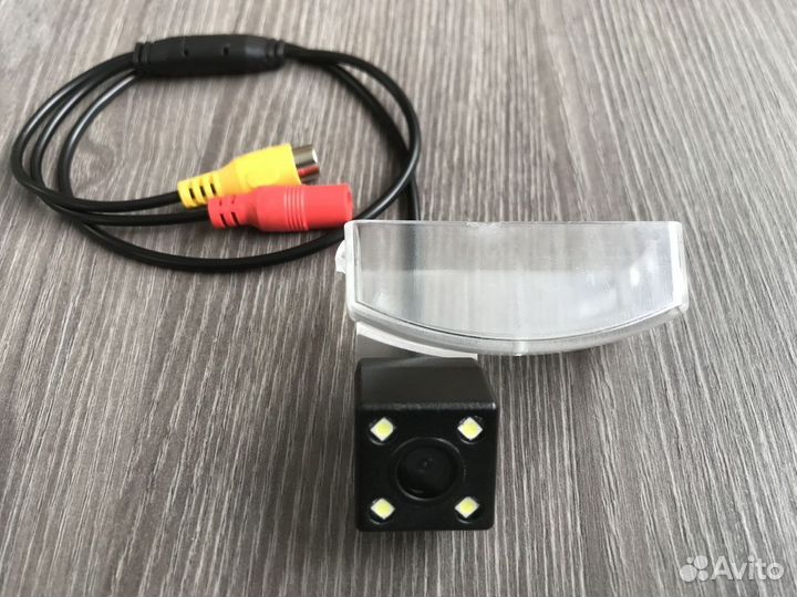 Камера заднего вида для Honda CR-V 1