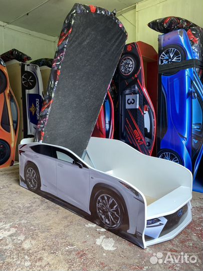 Кровать-машинка (Детские кровати)