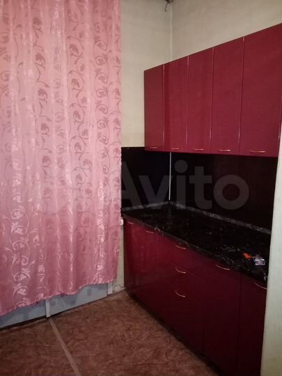 Комната 25 м² в 3-к., 1/4 эт.