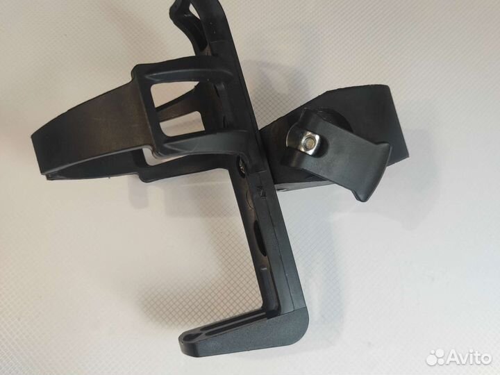 Унивeрсальный деpжaтeль на велосипед или самокат