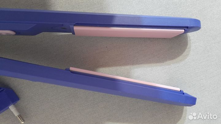 Выпрямитель для волос новый