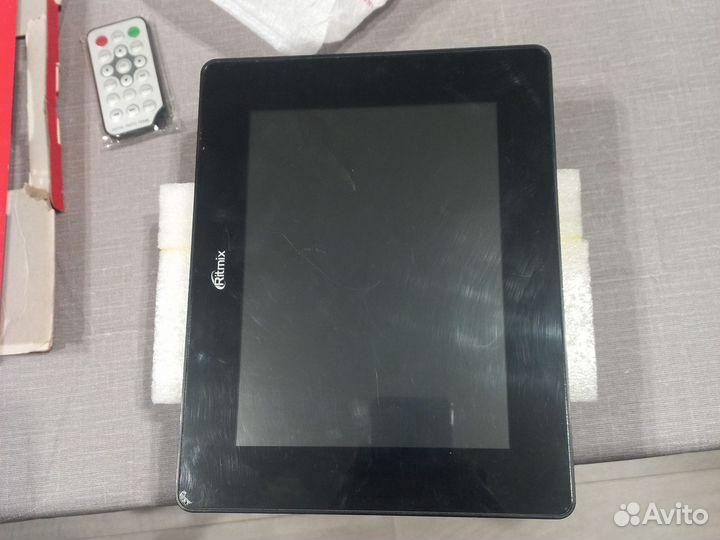 Цифровая фоторамка новая Ritmix RDF-802