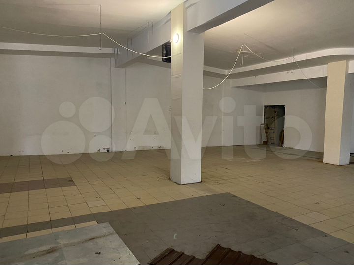 Свободного назначения, 530 м²