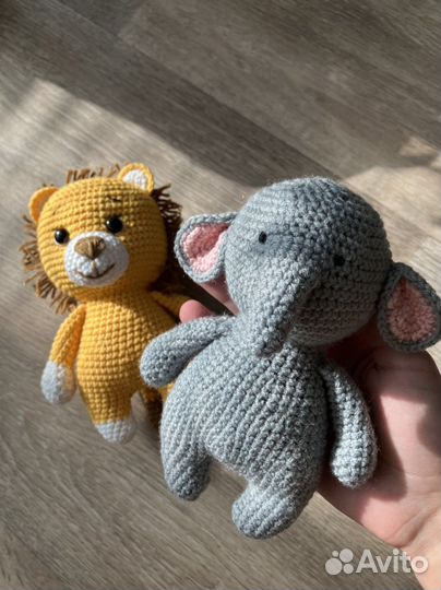 Вязаные игрушки Львенок, Слоник