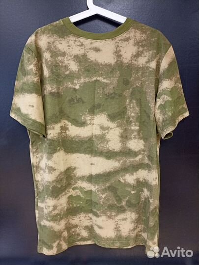 Футболка цвета 