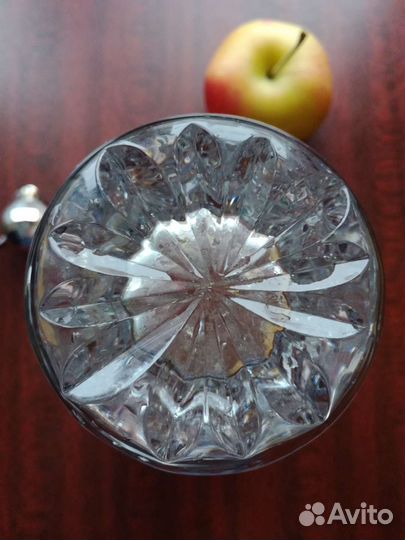 Хрустальная ваза