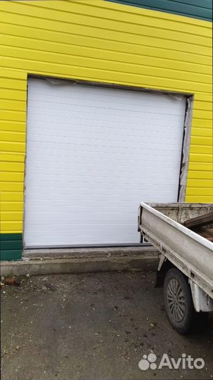 Утепленные промышленные ворота под ключ