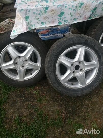 Полка Мазда Демио