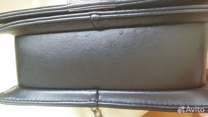 Сумка на ремешке-цепочке