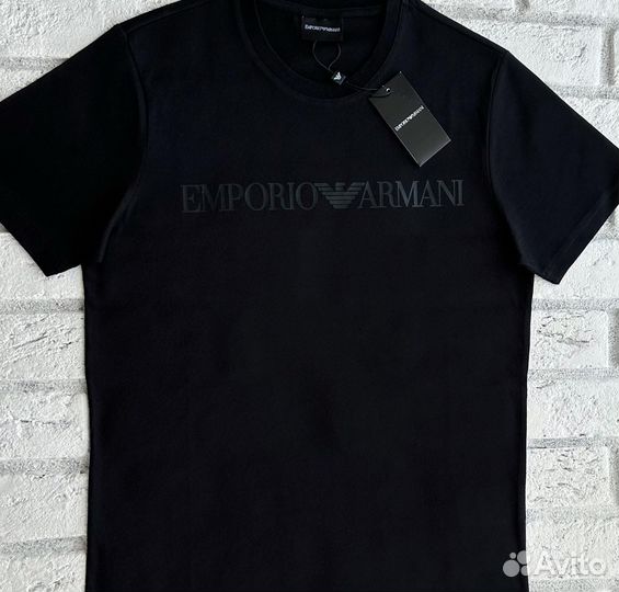 Футболка Emporio Armani