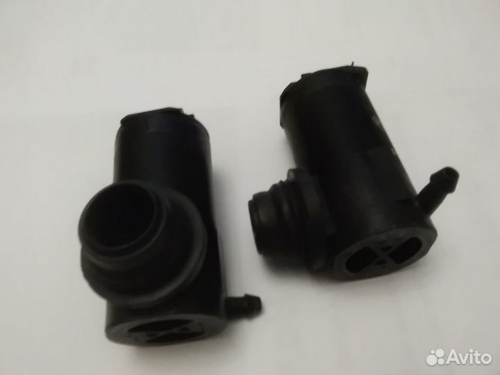 Моторчик омывателя. стекол Хундай