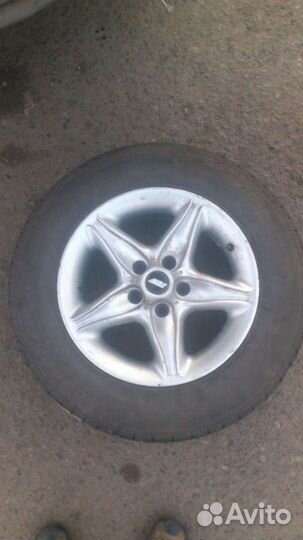 Cooper Discoverer A/T 215/75 R16