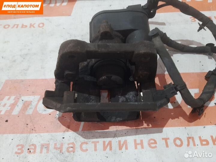 Суппорт тормозной задний левый Volvo XC60 2010