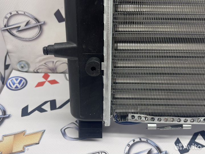 Радиатор охлаждения VW transporter T4/Caravelle T4