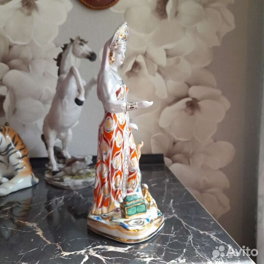 Статуэтка хозяйка медной горы