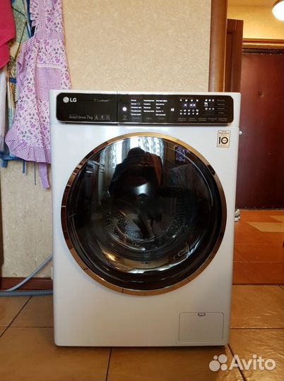 Стиральная машина с паром и WiFi на 7кг белья LG