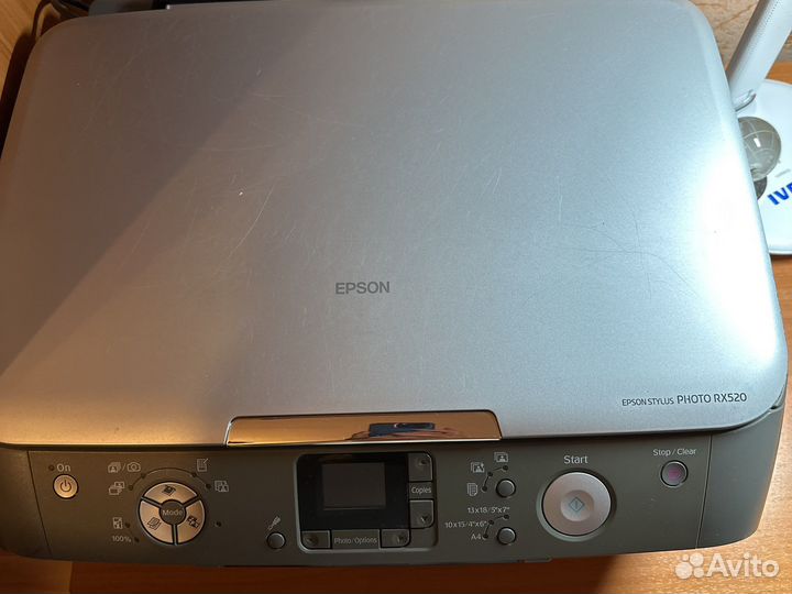 Принтер-сканер Epson stulus Photo RX520