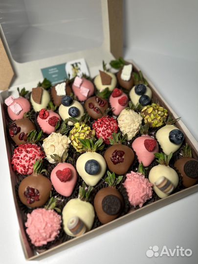 Клубника в шоколаде Наборы и букеты