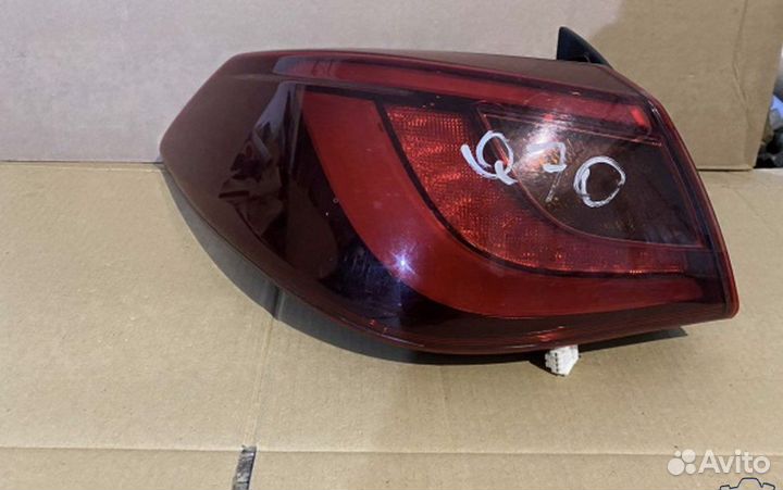 Левый фонарь в крыло Инфинити ку 70 2018