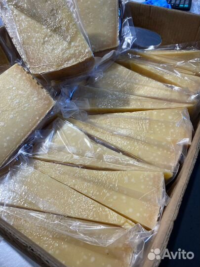 Пармезан,сыр с трюфелем,салями,хамон