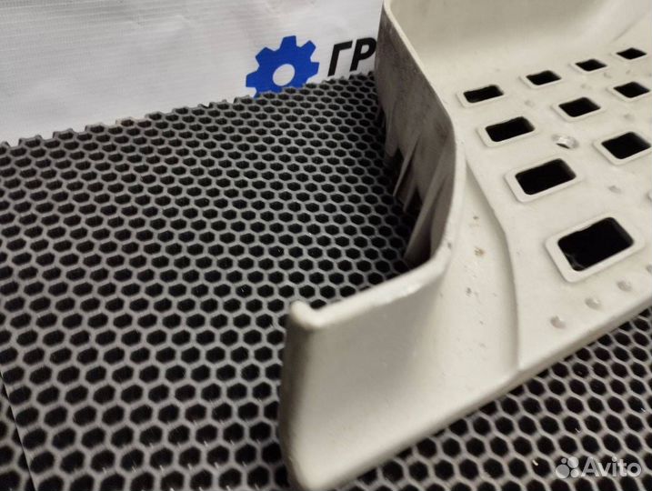 Ступень правая DAF 106 1945874