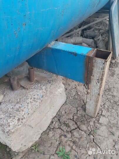 Емкость для воды металлическая