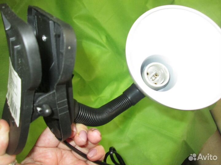 Светильник настольный новый на прищепке