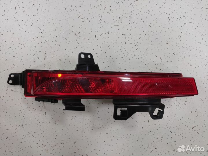 Левый фонарь в задний бампер Land Rover LR102042