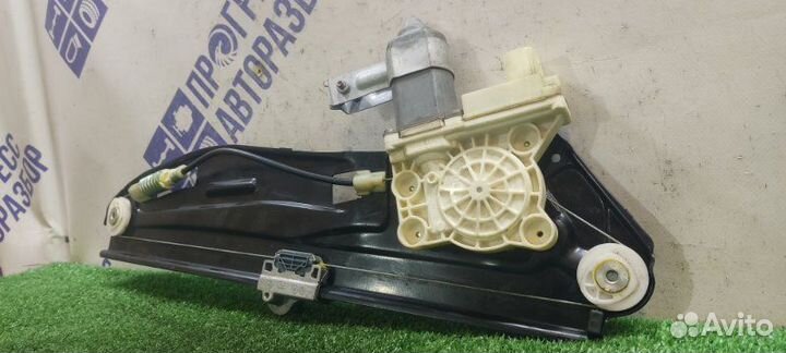 Стеклоподъемник задний правый Bmw 750I седан 4.8