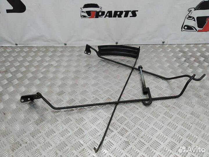 Кронштейн Mitsubishi Outlander II (2005—2009)